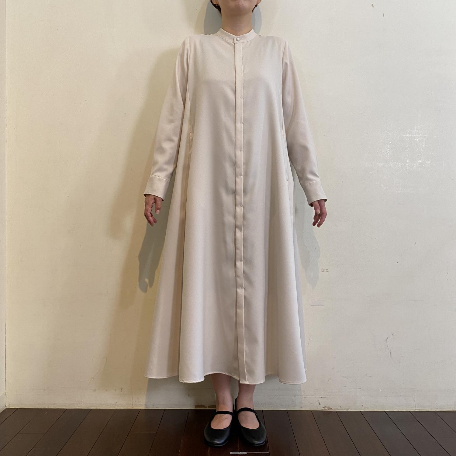 ウーリービエラ_ムジ　ワンピース_ムジ